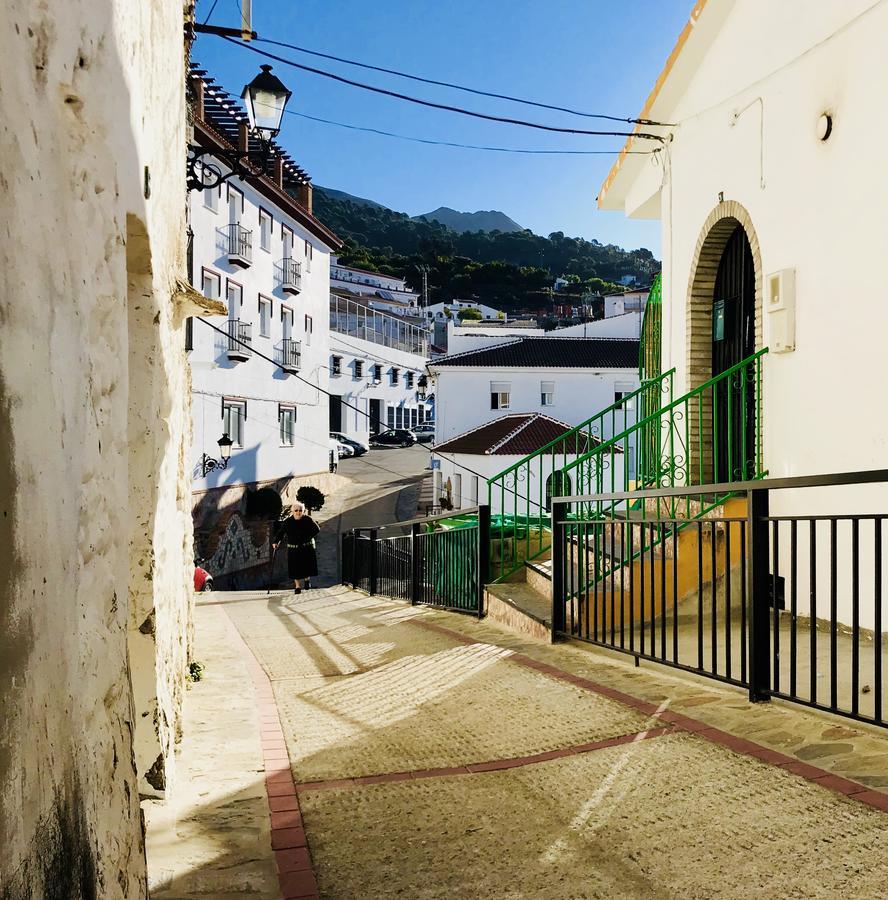 Готель Hr Mirador Canillas de Albaida Екстер'єр фото